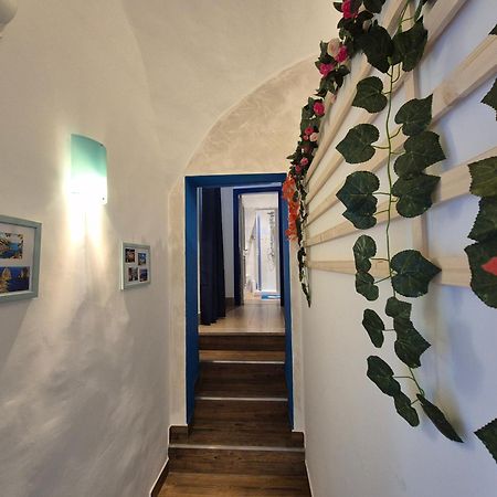 Casa Vacanze Smeralda Amalfi Coast Vietri sul Mare Exterior photo