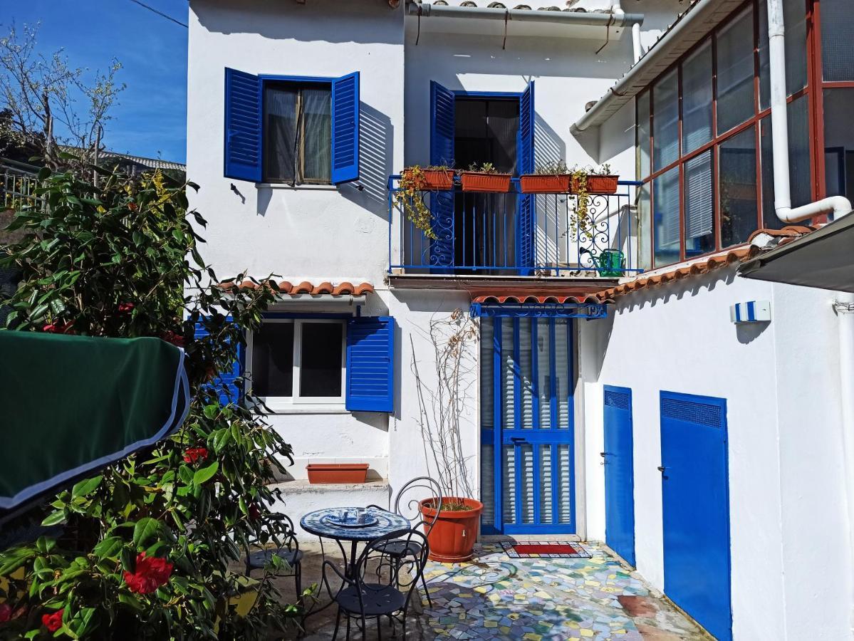 Casa Vacanze Smeralda Amalfi Coast Vietri sul Mare Exterior photo