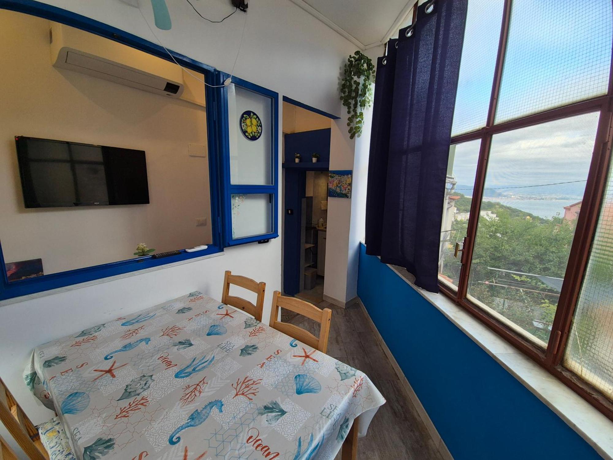 Casa Vacanze Smeralda Amalfi Coast Vietri sul Mare Exterior photo