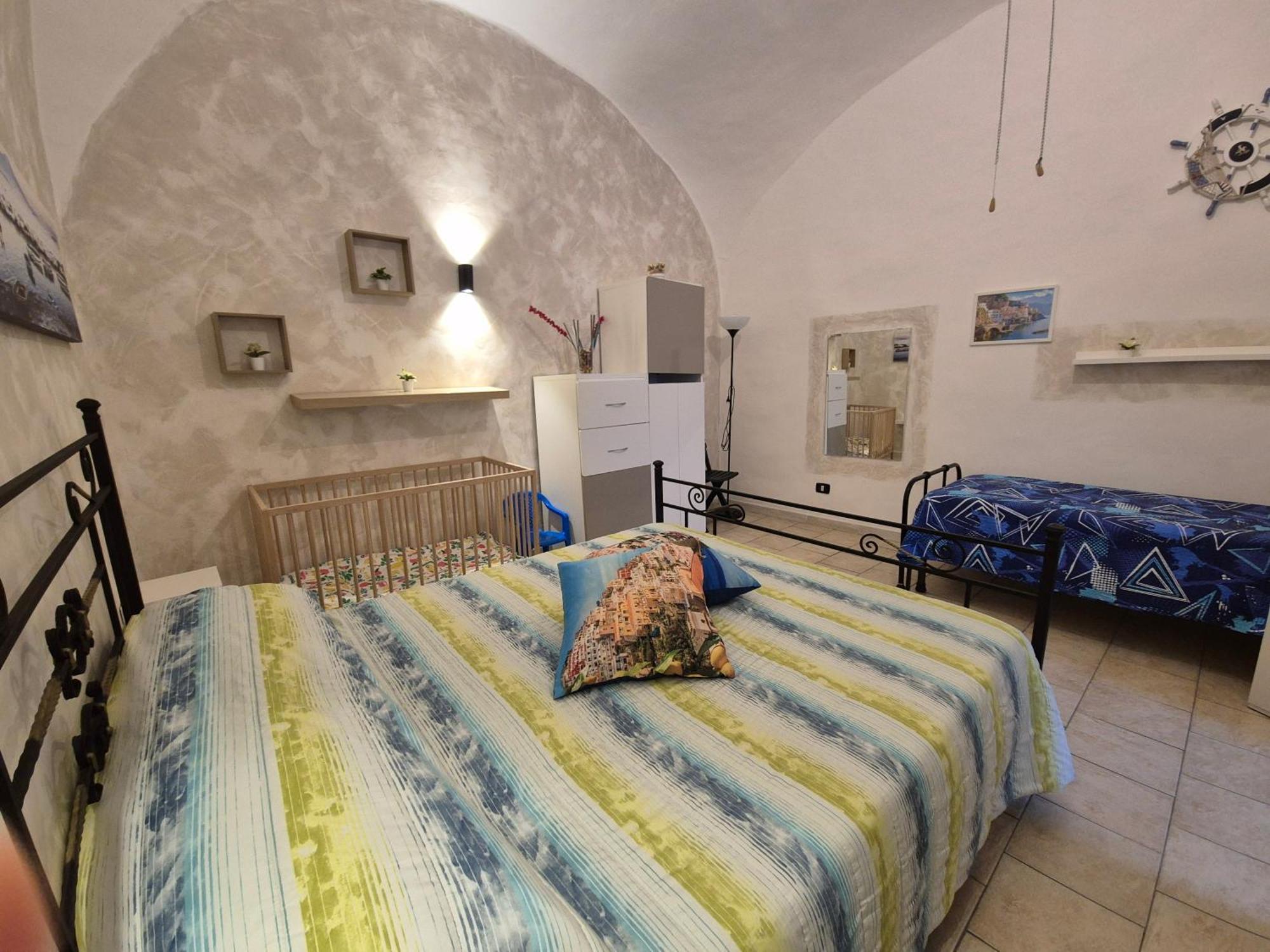 Casa Vacanze Smeralda Amalfi Coast Vietri sul Mare Exterior photo